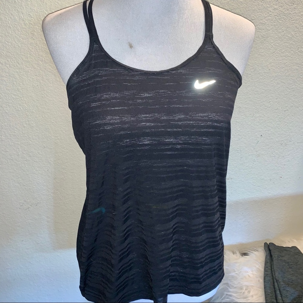 Nike lose fitting tank